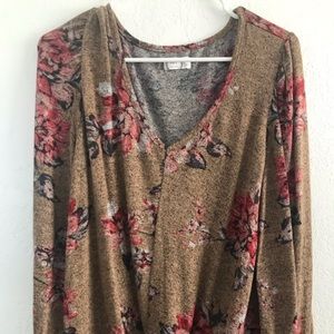 Woman’s Long sleeve